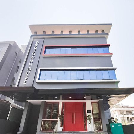 Super Townhouse Lords Inn Regency Mānglia Exterior foto